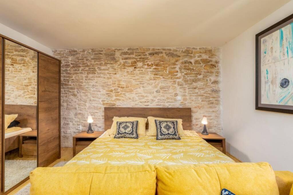 Casa Di Pietra Matelici Villa Divšići Kültér fotó
